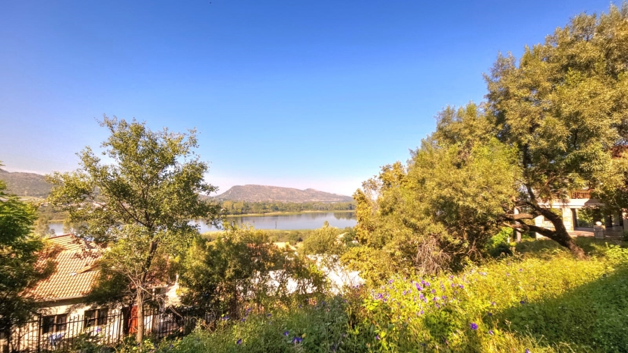 3 Bedroom Property for Sale in Birdwood Estate North West